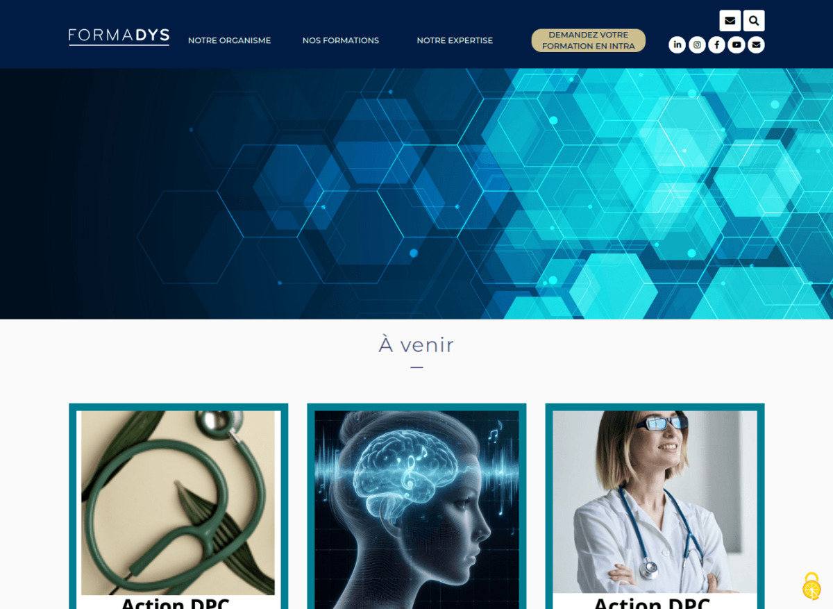 Page d'accueil du site avec bandeau menu, visuel pleine largeur et 3 événements à venir représentés par des visuels