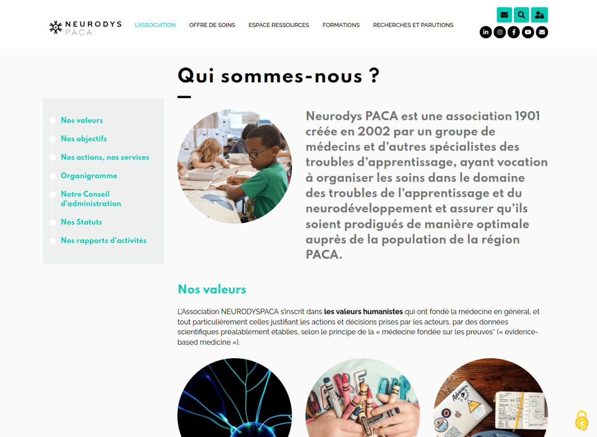 Page de rubrique avec menu de gauche flottant sur fond gris, permettant un accès rapide, intertitre de couleur, texte et images