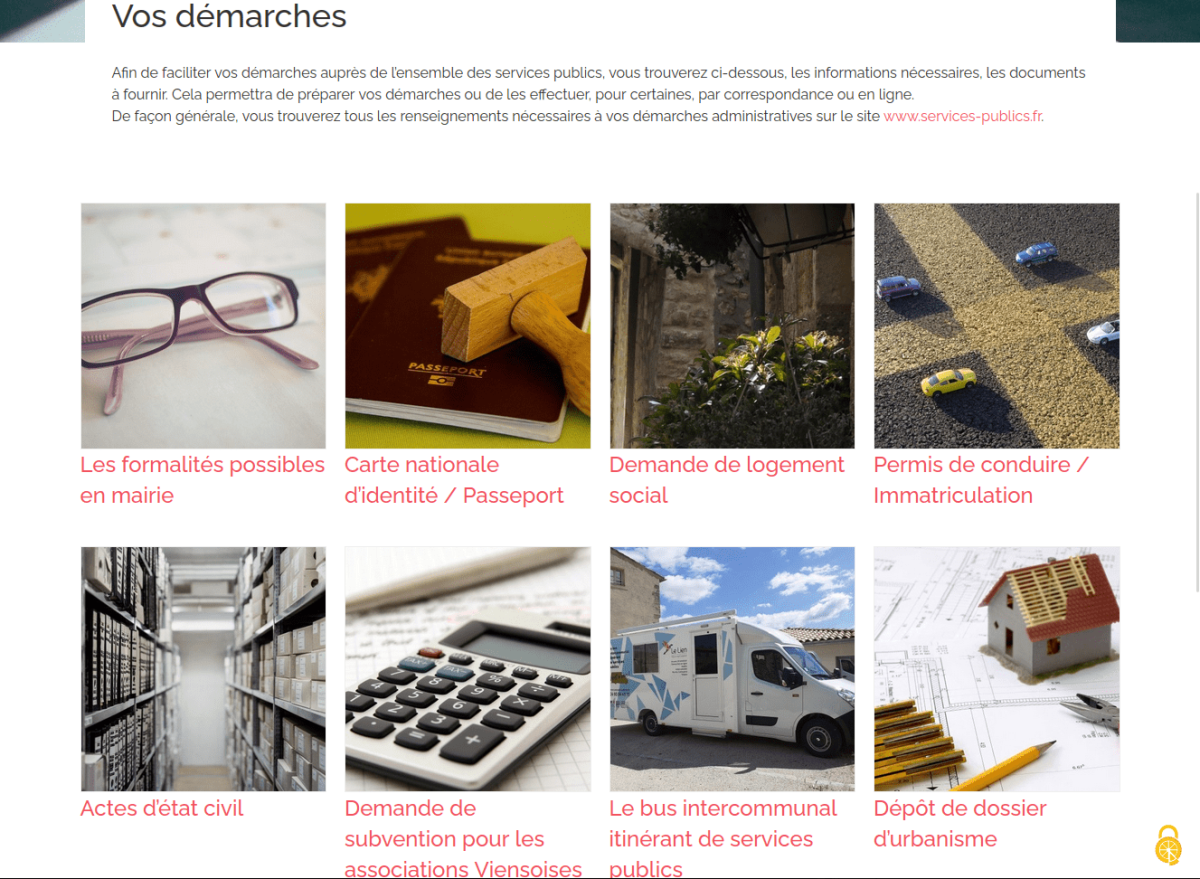 Titre et texte de présentation, suivi de deux lignes de 4 blocs contenant une photo et un titre